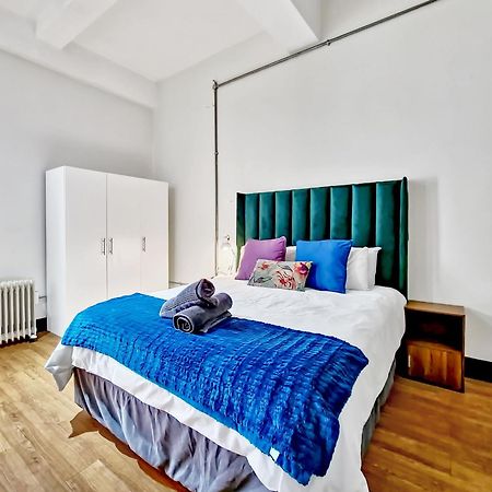 Manhattan Style Loft With Backup Power On 4 Loop Str Le Cap Extérieur photo